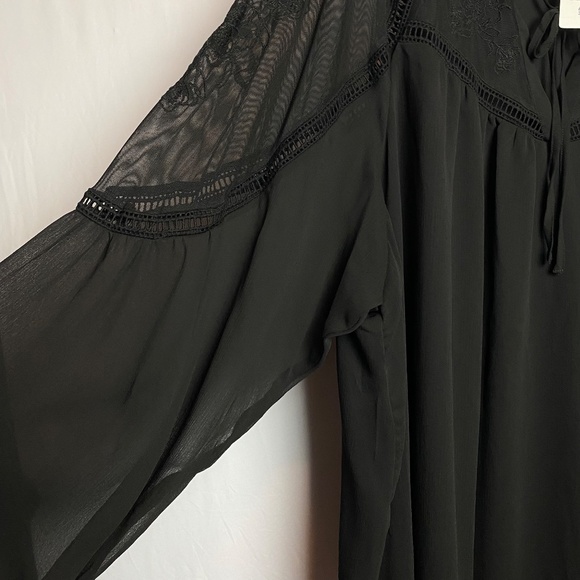 NWT Torrid Plus Size Crinkled Chiffon Black Embroidered Long Sleeve Blouse 6X - Picture 7 of 11